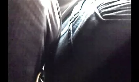 Die deutschsprachige erotikfilme kostenlos vollbusige Milf hat einen Orgasmus bevor sie einen Schwanz melkt