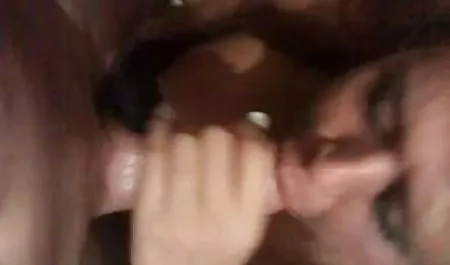 Trixie masturbiert und spritzt gratis deutsche erotik filme im Freien