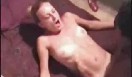 Brünette Teen wird gefickt und kostenlose deutsche erotik filme