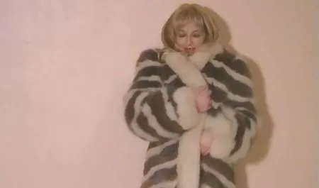 Unzensierte japan hot gal gebaut, um gefickt gratis deutsche erotikfilme zu werden