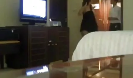 Haut - Harley Deans Ebenholz macht Butlers Tag mit ihren großen Titten erotische filme ansehen