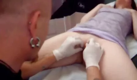 Sexy kostenlose erotikfilme ansehen Brünette Löcher mit Sperma gefüllt