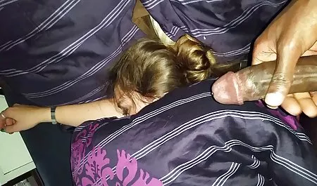 Bikini erotische filme ansehen Babe saugt mit Leidenschaft