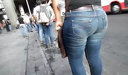 Desi Jazmin deutschsprachige erotikfilme gefickt