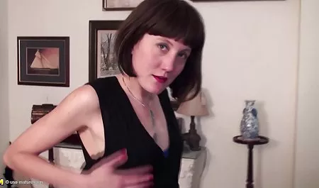 Dorothy Black erotische filme kostenlos ansehen spielt mit ihrem Lieblingsdildo