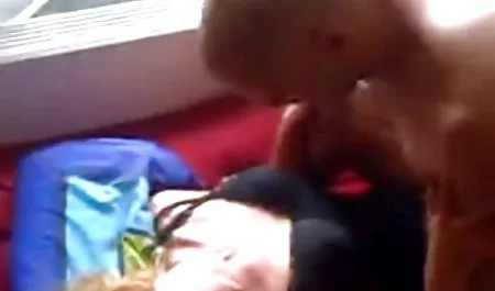 Dünne Brünette Babe saugt und deutsche erotikfilme hd fickt